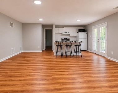 7302 Ivycrest Place - Photo Thumbnail 13