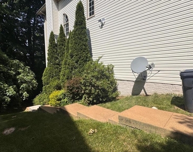 7302 Ivycrest Place - Photo Thumbnail 34