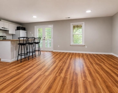 7302 Ivycrest Place - Photo Thumbnail 12