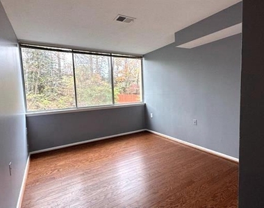 7753 Patriot Drive - Photo Thumbnail 7
