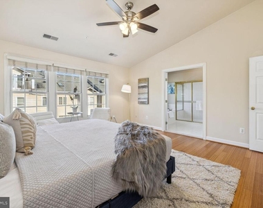 1813 Dawson Street - Photo Thumbnail 12