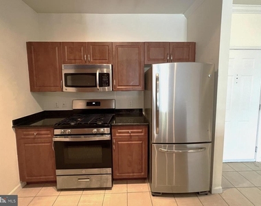 12953 Centre Park Circle - Photo Thumbnail 9