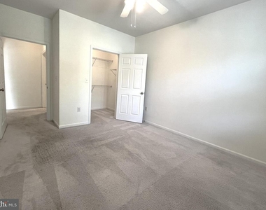 12953 Centre Park Circle - Photo Thumbnail 23