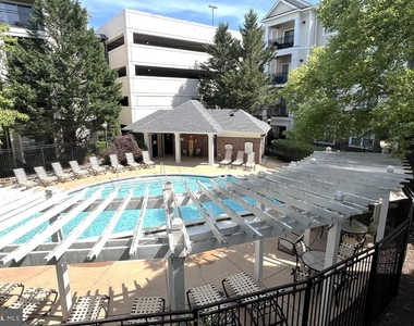 12953 Centre Park Circle - Photo Thumbnail 13