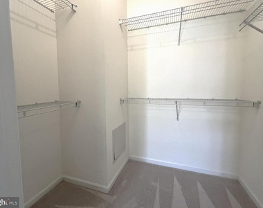 12953 Centre Park Circle - Photo Thumbnail 20