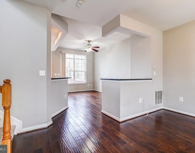 6160 Cinnamon Court - Photo Thumbnail 10