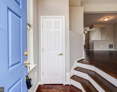 6160 Cinnamon Court - Photo Thumbnail 2