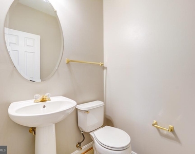 6160 Cinnamon Court - Photo Thumbnail 24