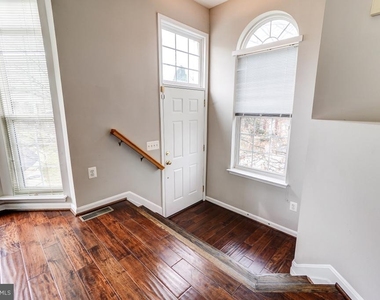 6160 Cinnamon Court - Photo Thumbnail 4