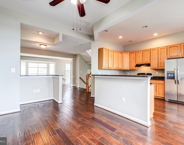 6160 Cinnamon Court - Photo Thumbnail 14