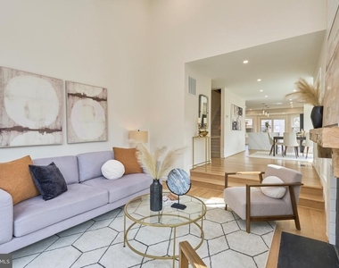 6615 Anthony Crest Square - Photo Thumbnail 5