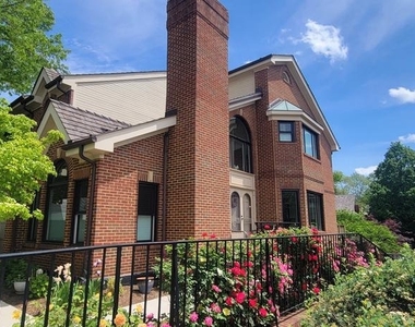 6615 Anthony Crest Square - Photo Thumbnail 34