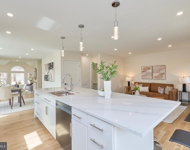 6615 Anthony Crest Square - Photo Thumbnail 15