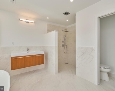 6615 Anthony Crest Square - Photo Thumbnail 28