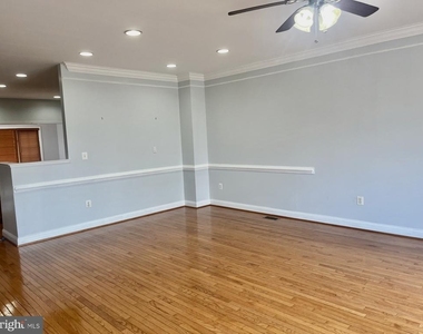 5370 Blue Aster Circle - Photo Thumbnail 6