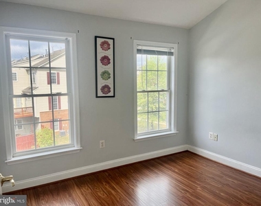 5370 Blue Aster Circle - Photo Thumbnail 20