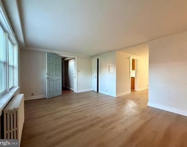 1400 Kenmore Avenue - Photo Thumbnail 1