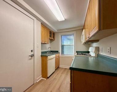 1400 Kenmore Avenue - Photo Thumbnail 4