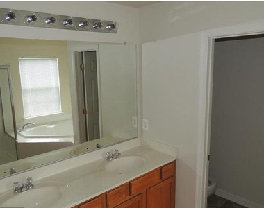1124 Hampton Street - Photo Thumbnail 1