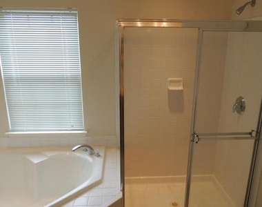 1124 Hampton Street - Photo Thumbnail 2