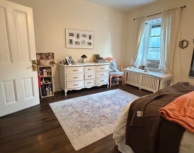 3959 Terrace Street - Photo Thumbnail 10