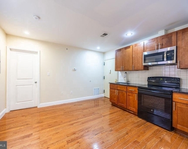 4706 Chestnut Street - Photo Thumbnail 1