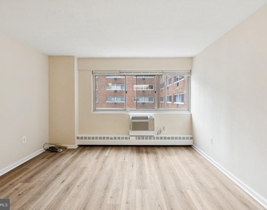 2101 Chestnut Street - Photo Thumbnail 1