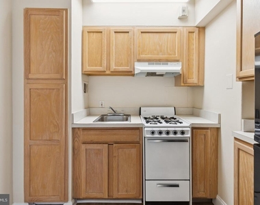 2101 Chestnut Street - Photo Thumbnail 8