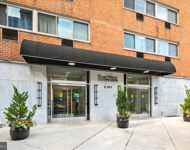 2101 Chestnut Street - Photo Thumbnail 22