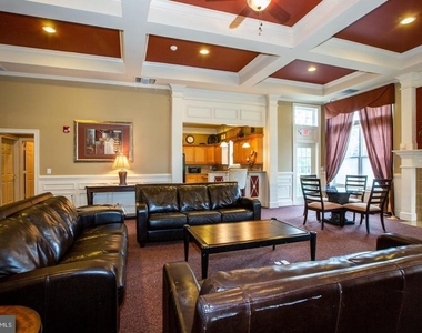 212 Masterson Court - Photo Thumbnail 15