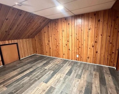 247 Morris Avenue - Photo Thumbnail 14