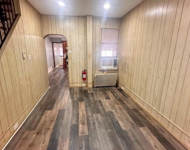 247 Morris Avenue - Photo Thumbnail 3