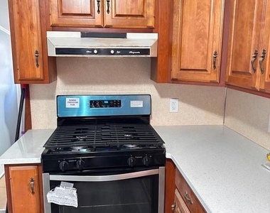 247 Morris Avenue - Photo Thumbnail 6