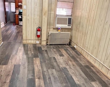 247 Morris Avenue - Photo Thumbnail 4