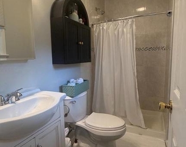 9110 Drake Place - Photo Thumbnail 25