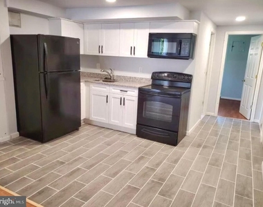 9110 Drake Place - Photo Thumbnail 22