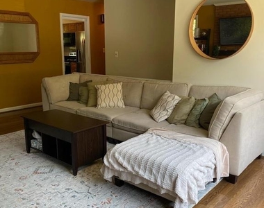 9110 Drake Place - Photo Thumbnail 12