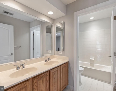 15436 Symondsbury Way - Photo Thumbnail 38