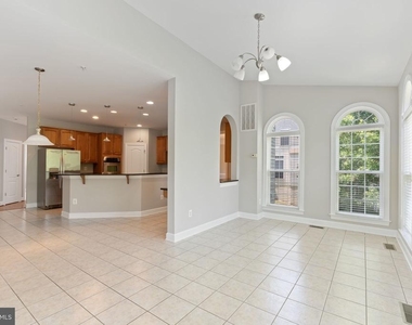 15436 Symondsbury Way - Photo Thumbnail 6