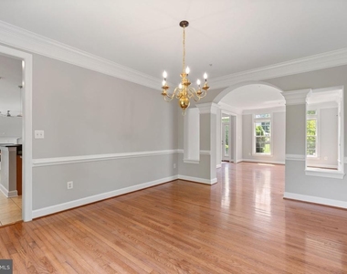 15436 Symondsbury Way - Photo Thumbnail 19