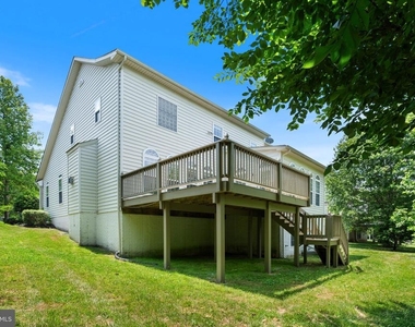 15436 Symondsbury Way - Photo Thumbnail 46