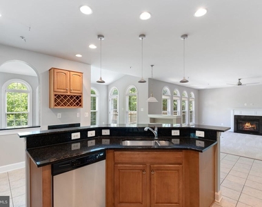 15436 Symondsbury Way - Photo Thumbnail 9