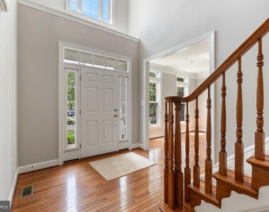 15436 Symondsbury Way - Photo Thumbnail 4