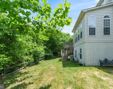 15436 Symondsbury Way - Photo Thumbnail 47