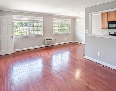 610 Main Street - Photo Thumbnail 13
