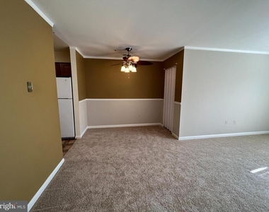 8720 Grasmere Court - Photo Thumbnail 7
