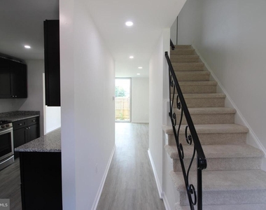 14417 Astrodome Drive - Photo Thumbnail 7