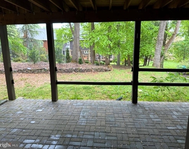 7824 Whiterim Terrace - Photo Thumbnail 12