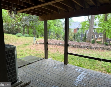 7824 Whiterim Terrace - Photo Thumbnail 13