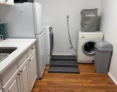 7824 Whiterim Terrace - Photo Thumbnail 7